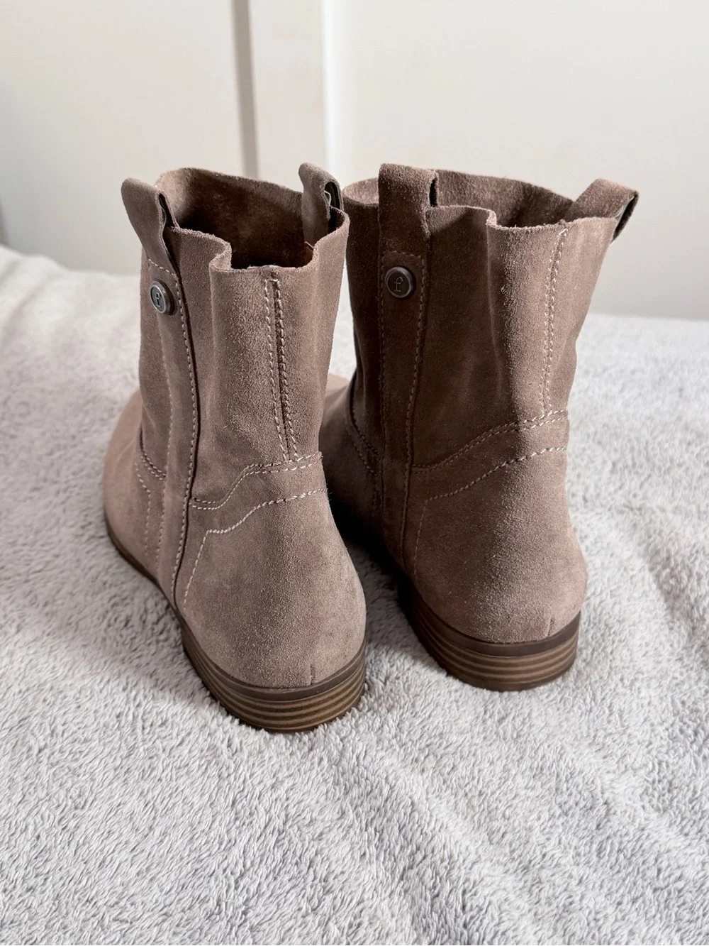 Frye stylish taupe